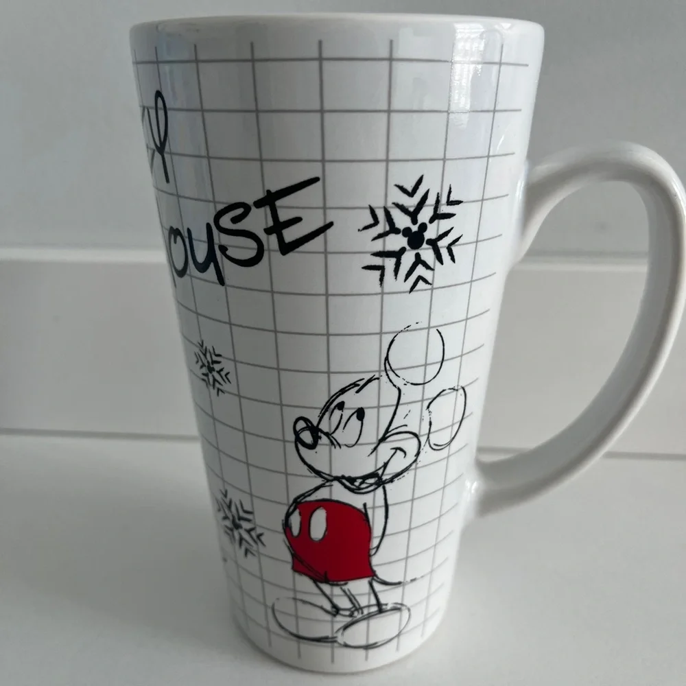 Disney Mickey Mouse sketchbook winter tall mug